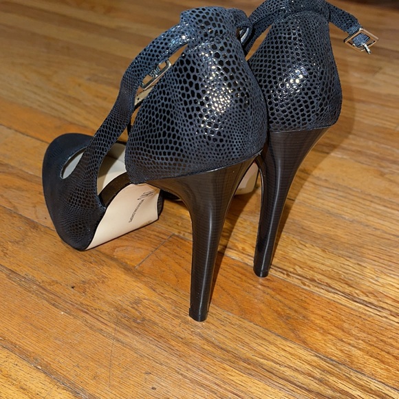 Black Leather Like Heels Size 10 - Picture 4 of 5